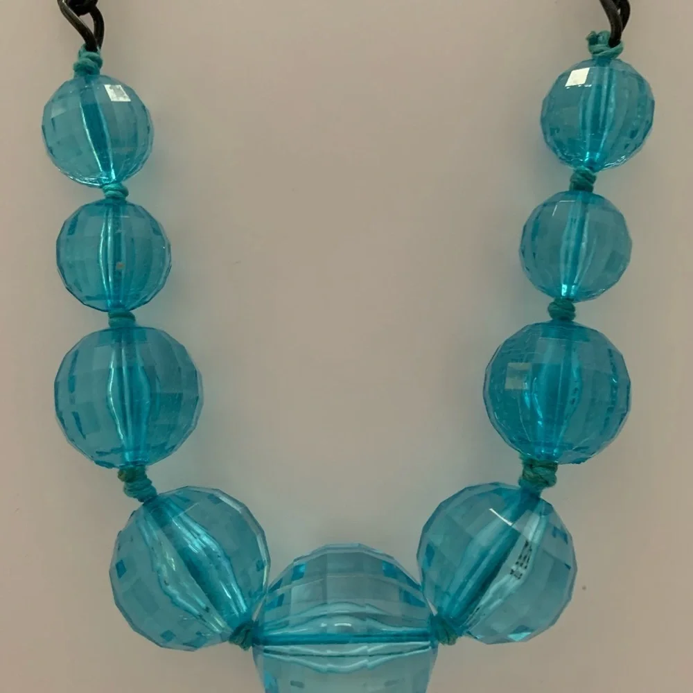 Clear blue beaded fashion necklace.